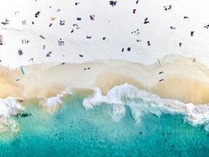 Fotografia artistica An aerial beach shot of people, Felix Cesare, (40 x 30 cm)