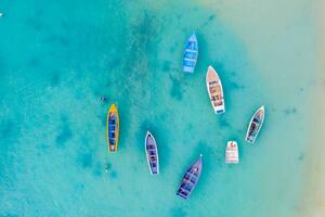 Fotografia Boats in the crystal sea from, Roberto Moiola / Sysaworld, (40 x 26.7 cm)