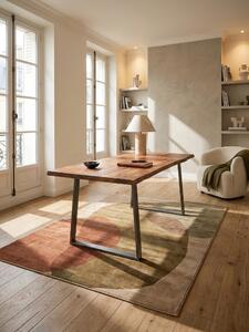 Scrivania 140x80x76 cm in legno massello di acacia / metallo, scrivania per computer con bordi naturali, scrivania da ufficio per l'home office in legno massello con gambe trapezoidali cromate, tavolo in legno per laptop, tavolo da studio