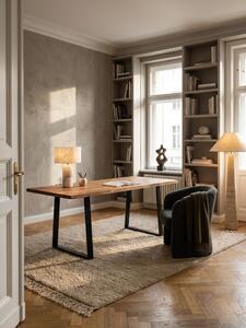 Scrivania 140x80x76 cm Legno massello di acacia / metallo Scrivania per computer con bordo naturale, scrivania da ufficio per home office Massiccia con gambe trapezoidali in nero, tavolo in legno Tavolo per laptop Studio