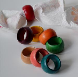 Allaccia tovagliolo pezzi 1 in legno tornito a mano colore maturale diametro 4,5 cm colore naturale