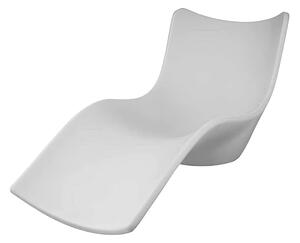 Chaise Longue CASSIOPEA Longue Chair Realizzata In Polietilene Di Alta Qualit� Riciclabile La 100%. Dimensioni 215x90x80 Cm Resistente Ai Raggi Uv Ed Alta Resistenza Alla Trazione
