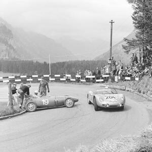 Fotografia Switzerland Motorsport Heini Walter 1961, (40 x 40 cm)