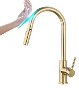 Rubinetto da cucina, attivazione con sensore a sfioramento, funzione spray estraibile, sensore oro spazzolato