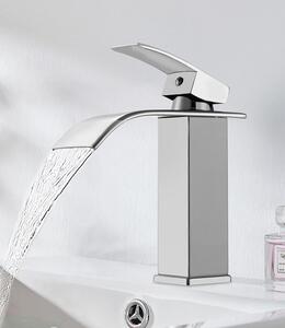 Rubinetto per lavabo con design a cascata, finitura cromata