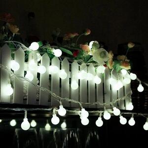 Catena decorata con 160 Led a mini sfere luminose Bianco Freddo 16 metri con cavo trasparente Wisdom
