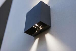 Applique da esterno a LED GEMINI antracite 10W, bianco neutro 400 lm, alluminio, dimensioni: 11x11x5,4 cm, IP54, Lutec