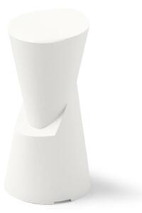 Sgabello in polietilene solidit� e maneggevolezza. Dimensioni 39x h 78 cm -Portata massima 120 kg COLORE PERLA