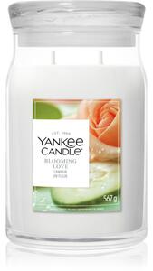 Yankee Candle Blooming Love candela profumata 567 g