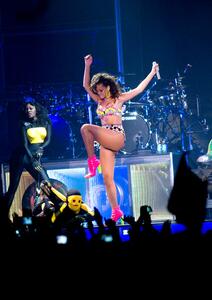 Fotografia Rihanna in concert at the Echo Arena in Liverpool 2011