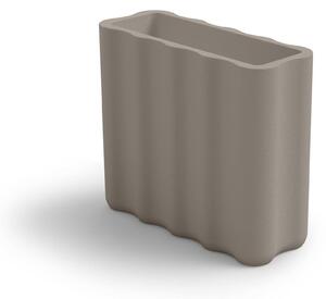 Fioriera NEBULA in Polietilene � un set di vasi con curve sinuoso e forma ondulata Dimensioni 89x35xh 78 cm Colore Ambra