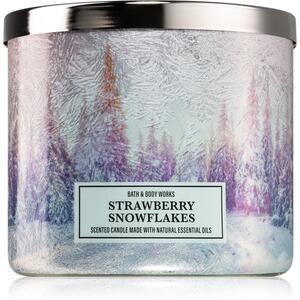 Bath & Body Works Strawberry Snowflakes candela profumata 411 g