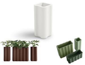 Colonna Fioriera NEBULA in Polietilene � un set di vasi con curve sinuoso e forma ondulata Dimensioni 35x35xh 78 cm Colore Perla