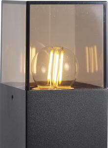 Lampada da esterno moderna, colore nero, con vetro fumé, altezza 70 cm, dotata di sensore crepuscolare, grado di protezione IP44, design danese