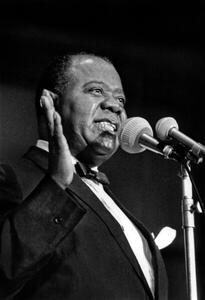 Fotografia American Trumpet Player and Singer Louis Armstrong on Stage in Paris June 5 1965