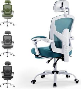 Sedia da ufficio ergonomica: una sedia da scrivania dotata di braccioli confortevoli, con un supporto lombare comodo e poggiapiedi, ideale per l'uso in casa