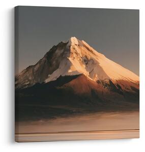 Quadro su tela – Montagna maestosa sopra la nebbia