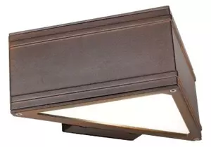 Lampada Applique Orizzontale Colore Corten per Esterno Linea Three Livos