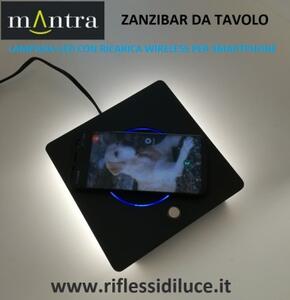 Mantra zanzibar nero lampada da tavolo led con ricarica wireless per smartphone
