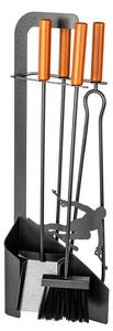 Trespolo per Attrezzi Camino Sagoma Sciatore con Paletta Scopino Attizzino e Pinza 15,6x23,5x65 cm in Ferro e Legno Grigio Martellato