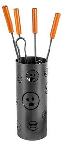 Trespolo per Attrezzi Camino Cilindrico Sagoma Faccine con Paletta Scopino Attizzino e Pinza Ø15,2x62 cm in Ferro Verniciato Grigio Martellato