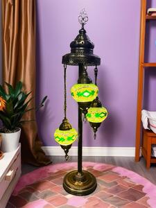 Lampada da tavolo turca fatta a mano con 3 sfere di vetro colorate a mosaico – elegante lampada da comodino per soggiorno e camera da letto