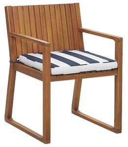 Set di 8 sedie da giardino in legno di acacia marrone con cuscini di seduta blu navy e strisce bianche resistenti all'acqua Beliani