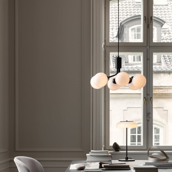 Lampada a sospensione Nuura Aps, Apiales 6, dimmerabile, Nero, Soggiorno, Vetro, Scandinavo