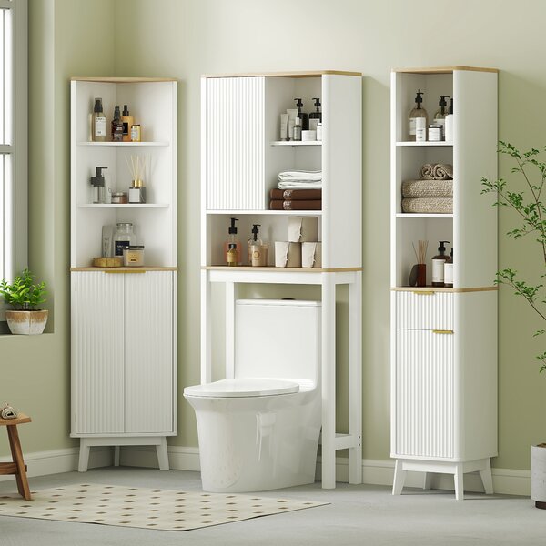 HOMCOM Mobile Sopra WC con Porta a Doghe, Scomparti e Ripiano Regolabile, 65x25x170 cm, Bianco | Aosom Italy