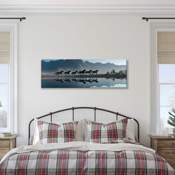Quadro su tela – Libertà tra le montagne