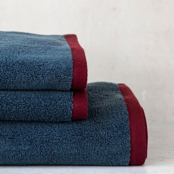 Asciugamano tipo terry blu scuro/grigio in cotone organico 50x90 cm Soft – Mette Ditmer Denmark
