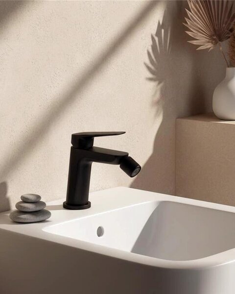 Miscelatore bidet Totem in ottone nero opaco