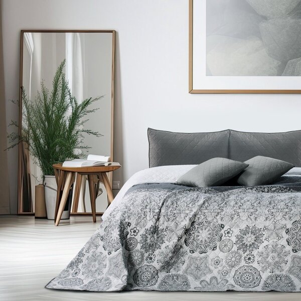 Copriletto bifacciale in microfibra bianco e grigio, 260 x 240 cm Alhambra - DecoKing