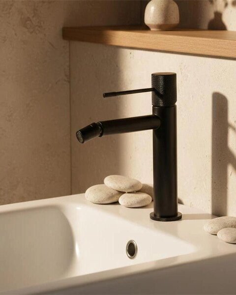 Rubinetto miscelatore bidet senza scarico in ottone nero opaco Melin