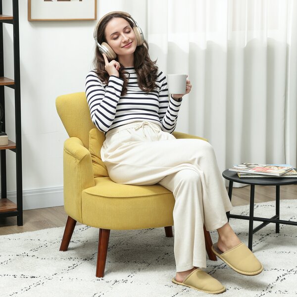HOMCOM Poltrona Moderna con braccioli e cuscino lombare, Sedia imbottita con gambe in legno di caucciù, 69x69,5x78 cm, Giallo | Aosom Italy
