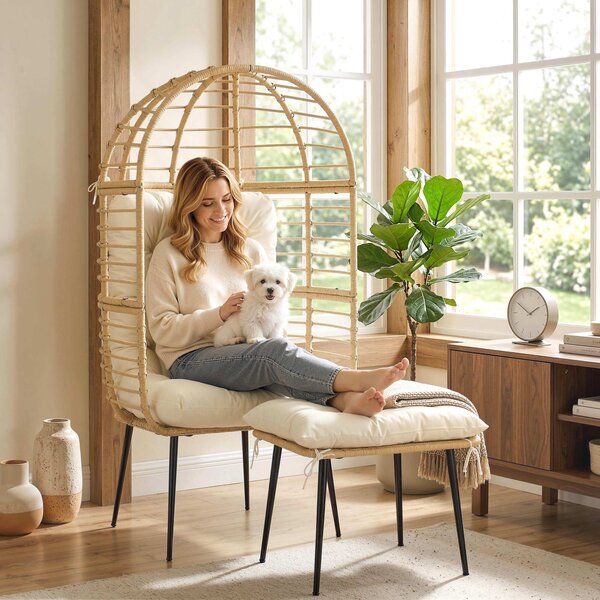 Outsunny Poltrona da Giardino con Poggiapiedi, Forma a Uovo, Poltrona a Cesta con Cuscini Lunghi e Spessi, Telaio Metallico, Beige | Aosom Italy