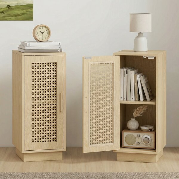 HOMCOM Set da 2 Comodini con Ripiano Regolabile e Anta in Resina Intrecciata, Stile Boho, 25x30x60 cm, Legno Naturale | Aosom Italy