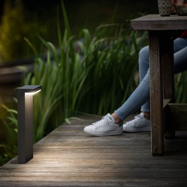 Philips Lampioncino LED Bustan, 2.700 K Bustan, Nero, Alluminio, Moderno, Lampada LED da esterni
