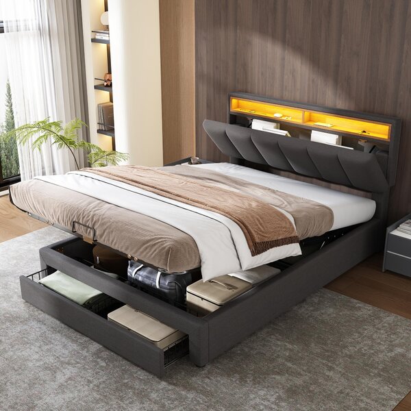 Letto contenitore 140x200 cm, grigio, realizzato in acciaio al 100% con rivestimento in lino al 100%, dotato di testiera LED e contenitore per la camera da letto