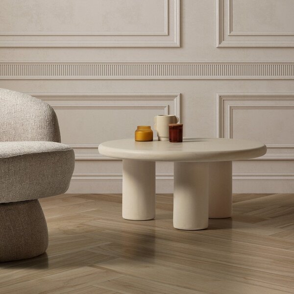 Tavolino da salotto rotondo color crema con effetto pietra ø 80 cm Iriel – MOME