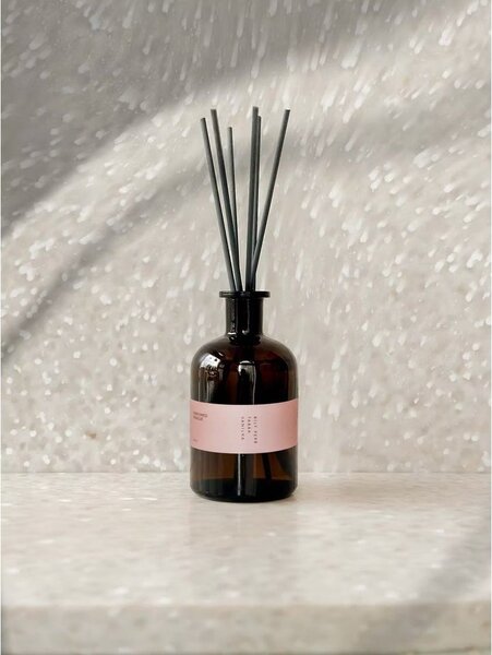 Diffusore #42 White Pepper, Tobacco, Vanilla – Perfumed Prague