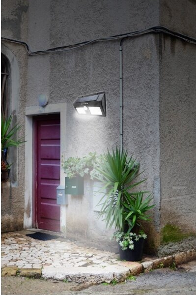 Lampada solare da parete con sensore LED/1,2W/3,7V 1200 mAh IP44