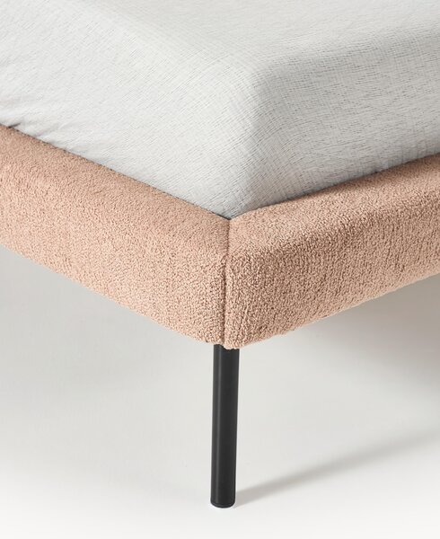 Letto imbottito in teddy-bouclé Amelia