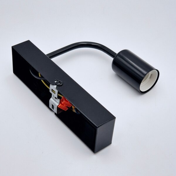 Applique ASTRID 1xE27/60W/230V nero lucido