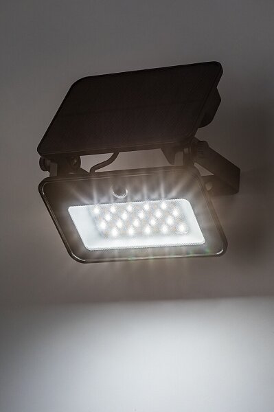 Rabalux 77159-LED Faretto solare LED 6W 3,7V sensore IP65 3000/4000/6500K