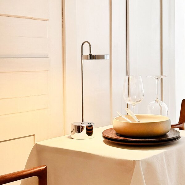 Lampade da tavolo Dyberg Larsen, MOOVELIGHT, dimmerabile, Cromo, Soggiorno, Metallo, Design