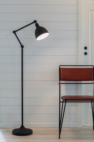ByRydens 4100610-4007 - Lampada con piedistallo BAZAR 1xE27/5W/230V nero