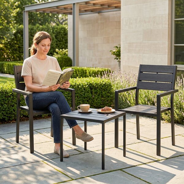 Outsunny Set da Giardino 3 Pezzi, Tavolino Bistrò con 2 Sedie Design a Lamelle, Effetto Legno, Piano in HDPE Antiruggine | Aosom Italy