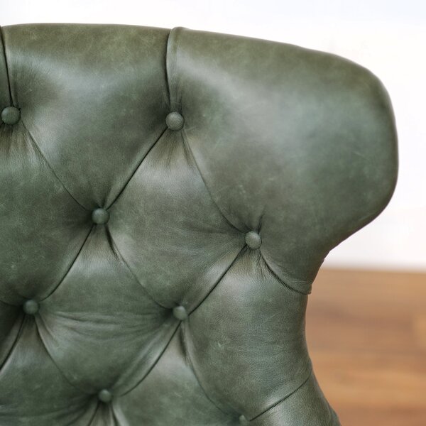 Sedia Cosmo Plus Pelle Primo Fiore Premium - Gambe in Legno - Design Iconico