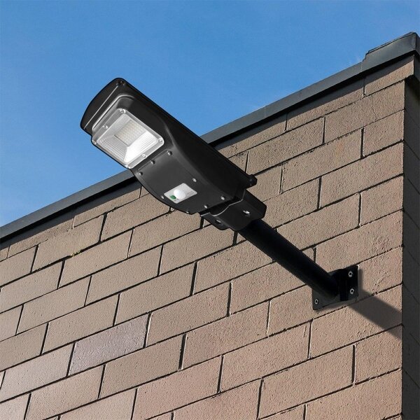 Lampada solare LED dimmerabile 6W 3,2V 6000K IP65 5000mAh + telecomando